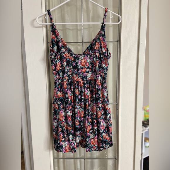 Floral Tank Top - Picture 2 of 2